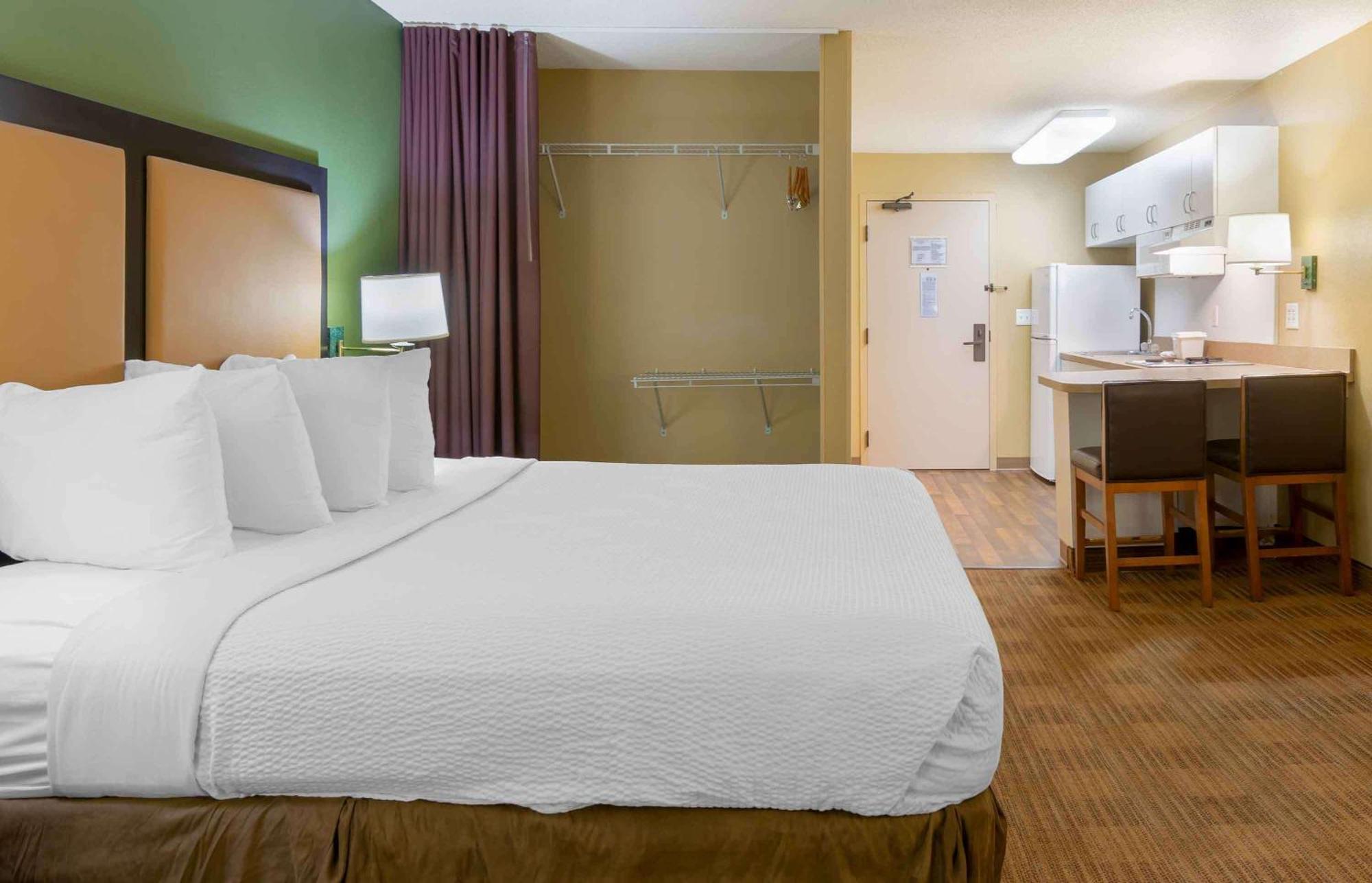 Extended Stay America Suites - Kansas City - Country Club Plaza Exterior foto